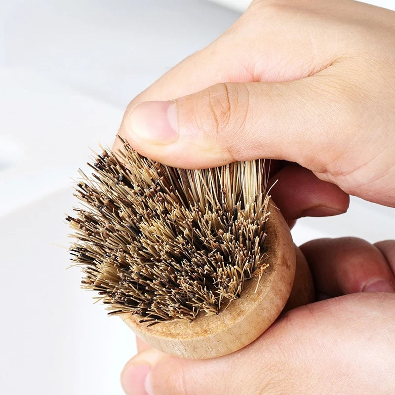Close-up of sisal and coconut fiber bristles