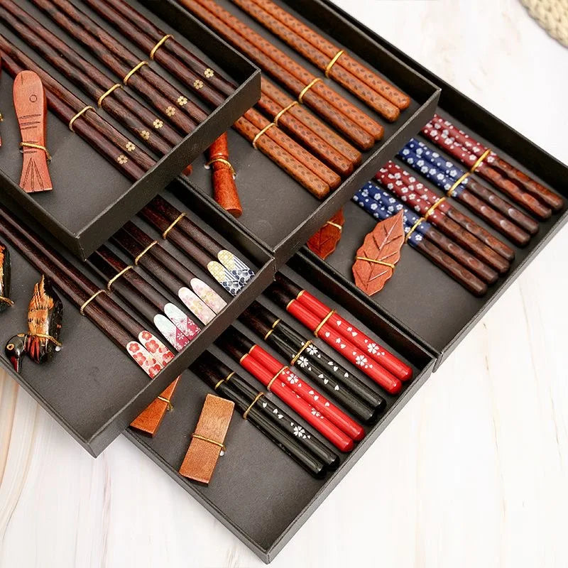 Elegant Japanese-style gift box with 4 wooden chopsticks and 4 rests - eco-friendly tableware set
