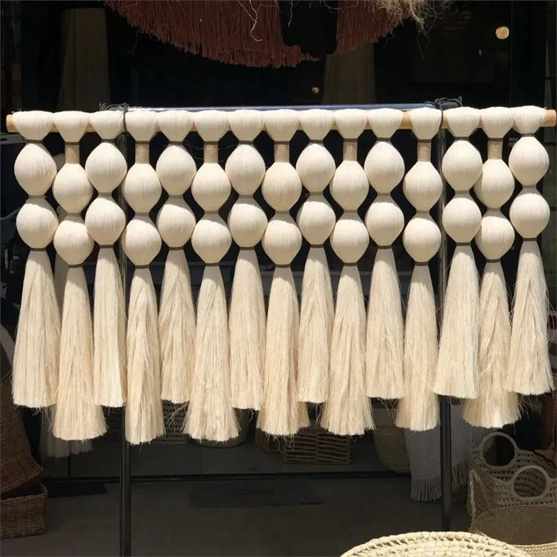 Large 100×60 cm boho macramé wall hanging with tassels and wood accents – natural cotton decor

